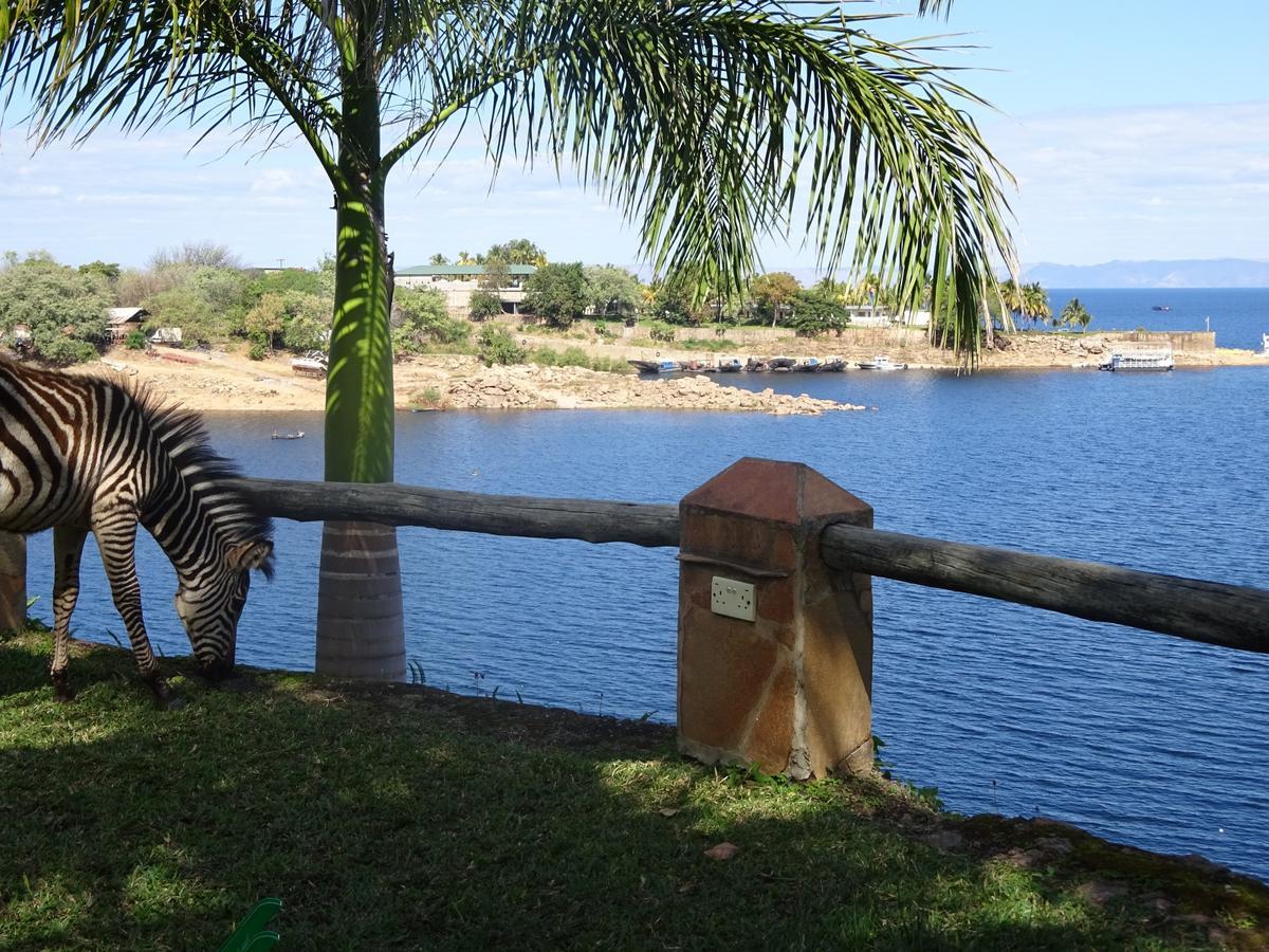 Lake Kariba Inns Сиавонга Экстерьер фото